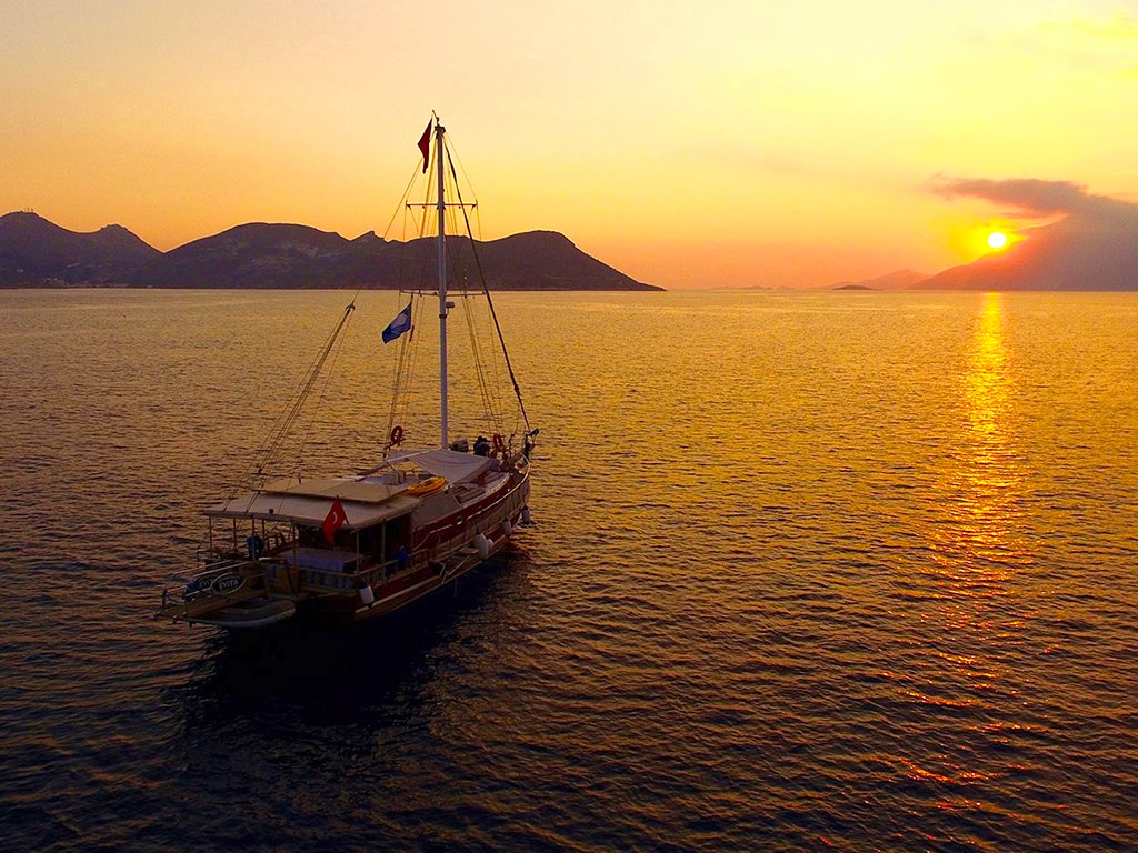 Fethiye Günbatımı Tekne Turu